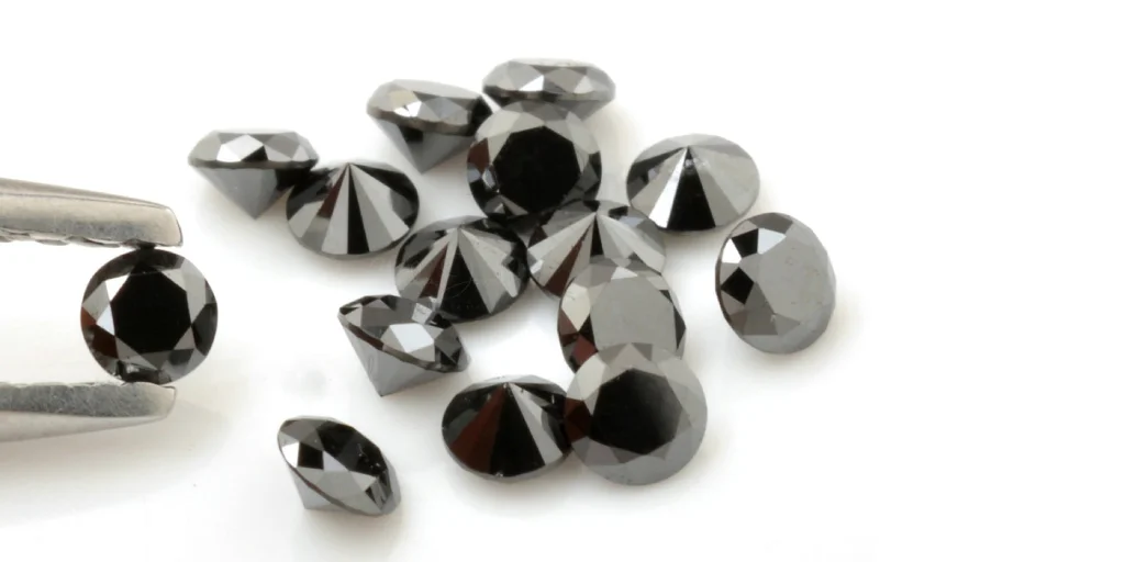 Discover the 3 types of Black Diamonds